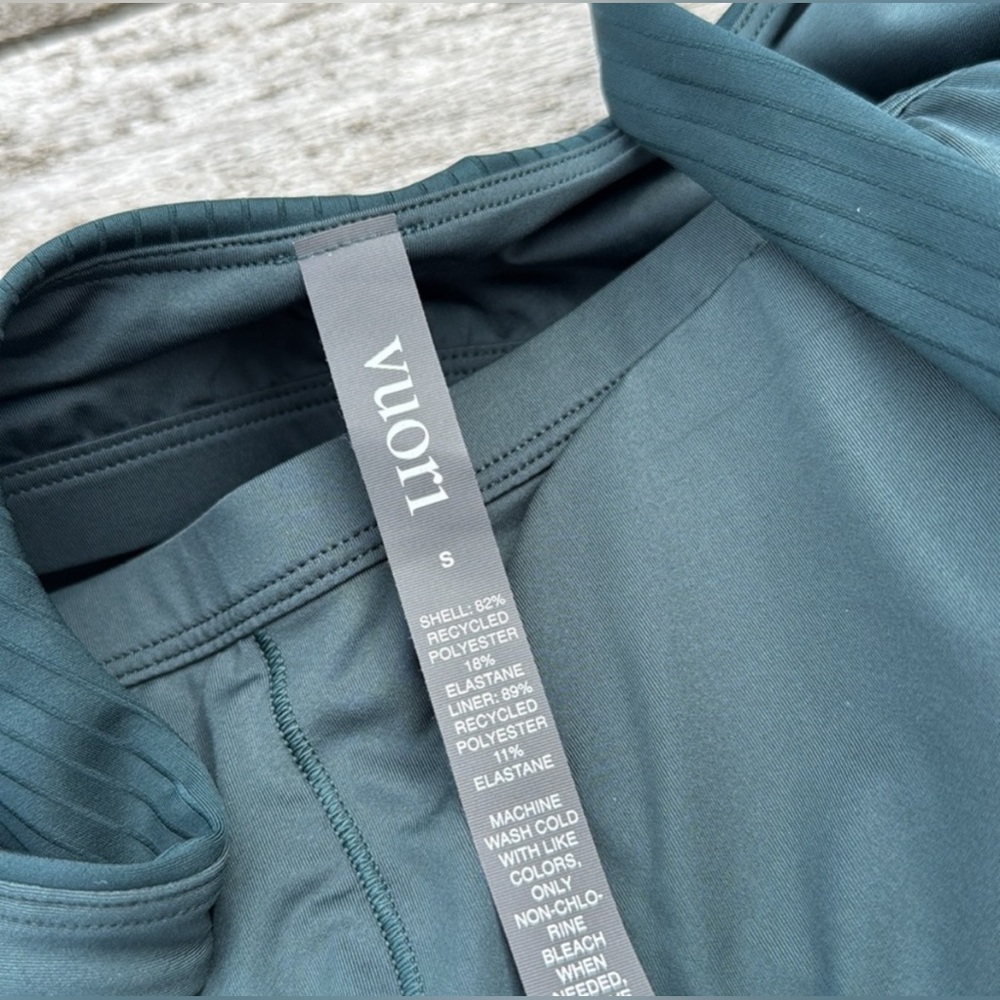 NWT Vuori Inversion Rib Support Tank - Picture 6 of 6